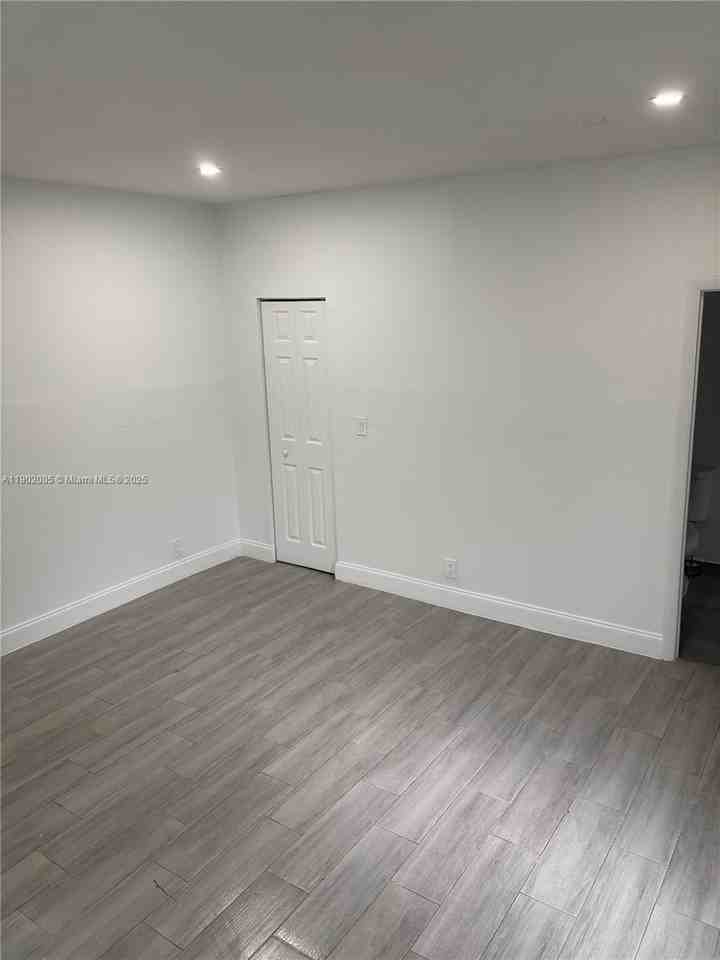 9301 Nw 4th Ave #3 - Photo 4 of 7