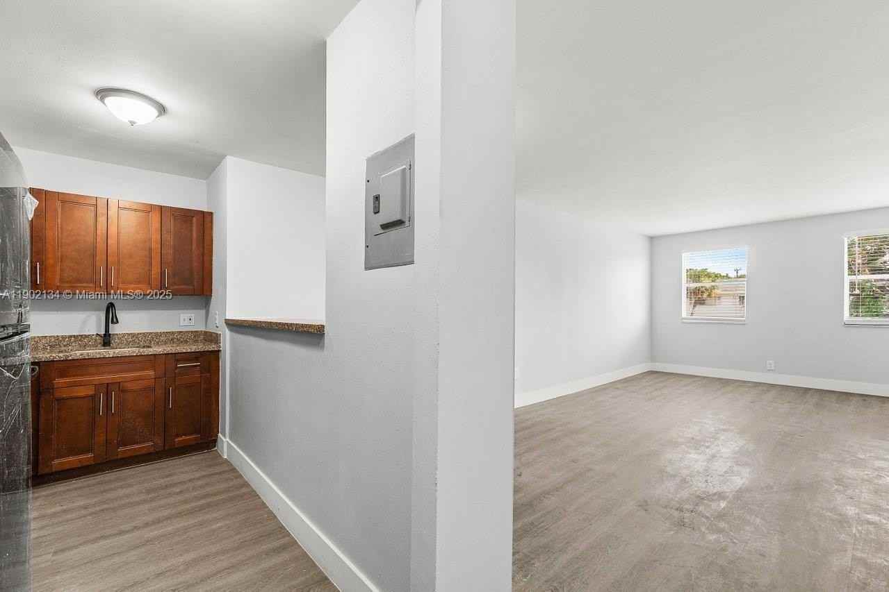 1530 Crescent Cir #8