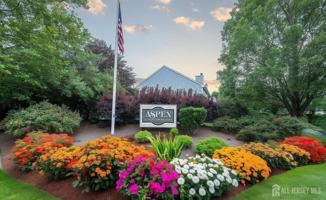 featured image of 2015 Aspen Dr