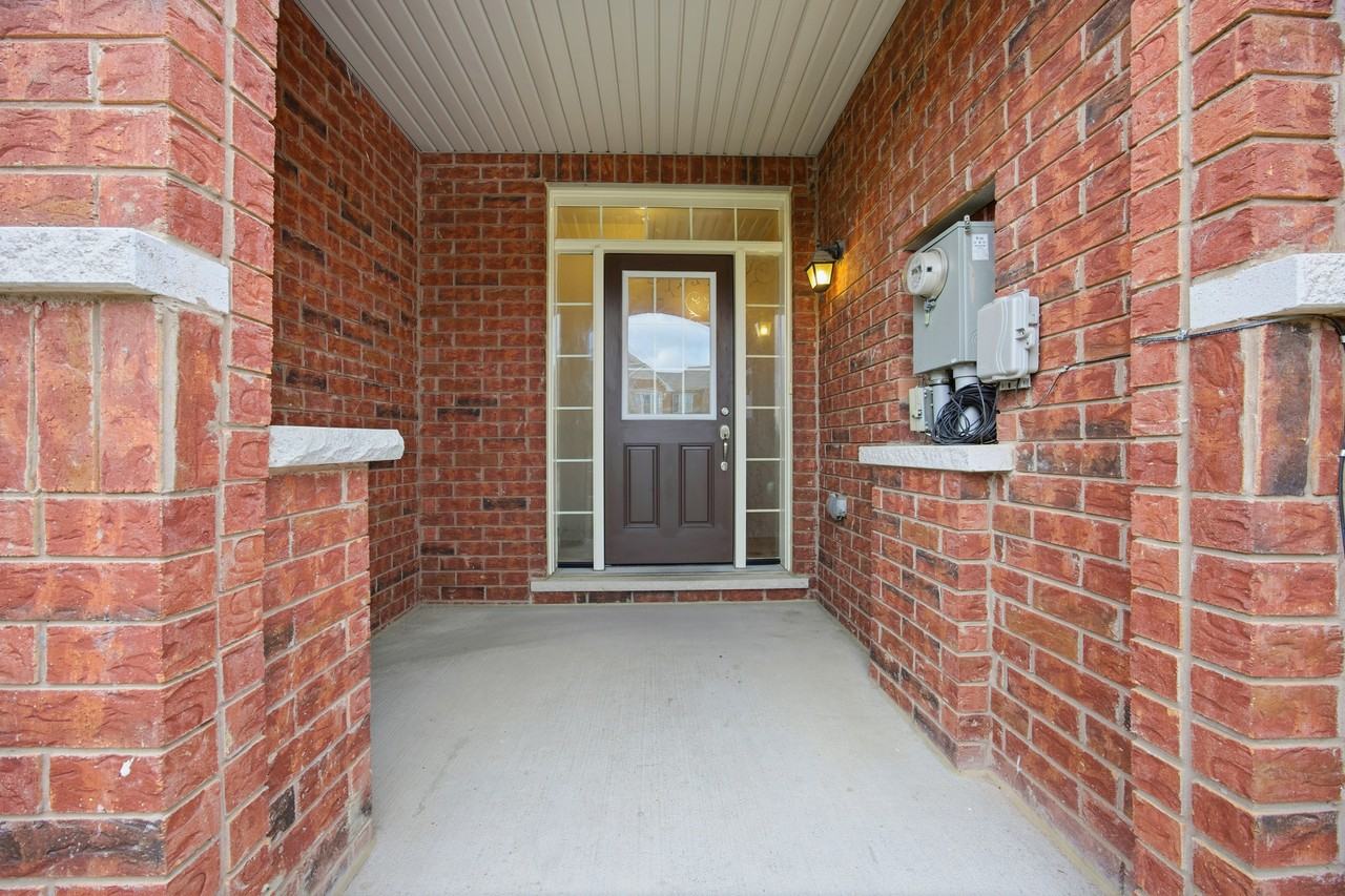 90 Sky Harbour Drive - Photo 2 of 33