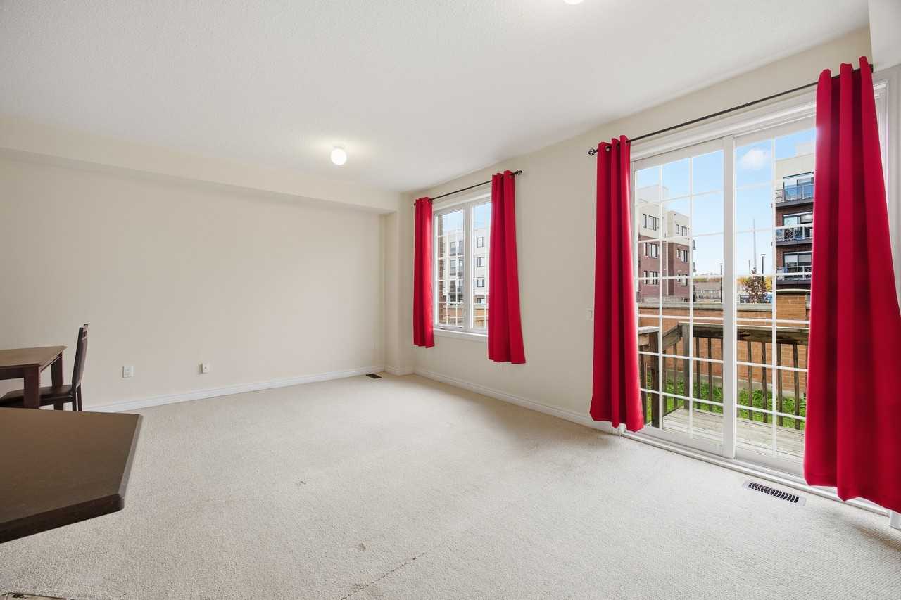 90 Sky Harbour Drive - Photo 5 of 33