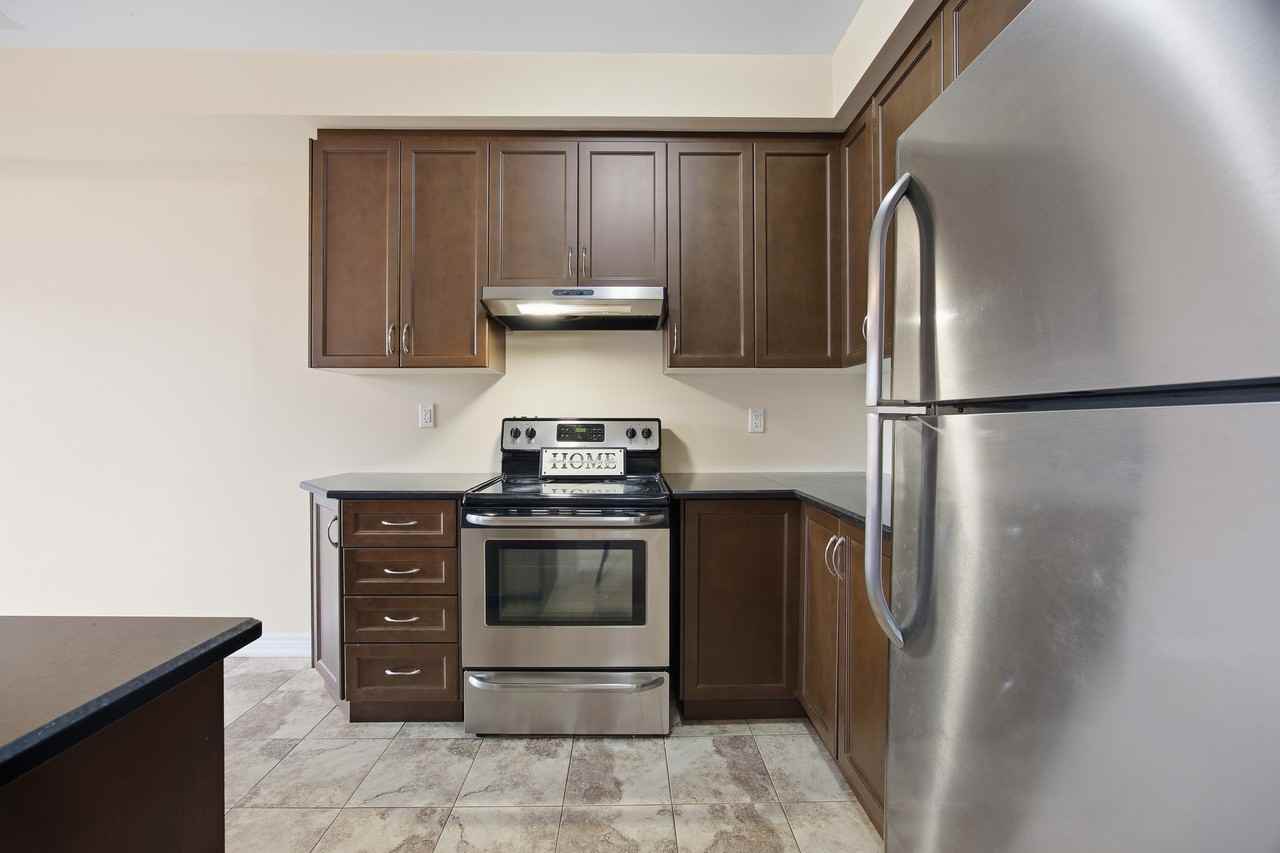 90 Sky Harbour Drive - Photo 7 of 33