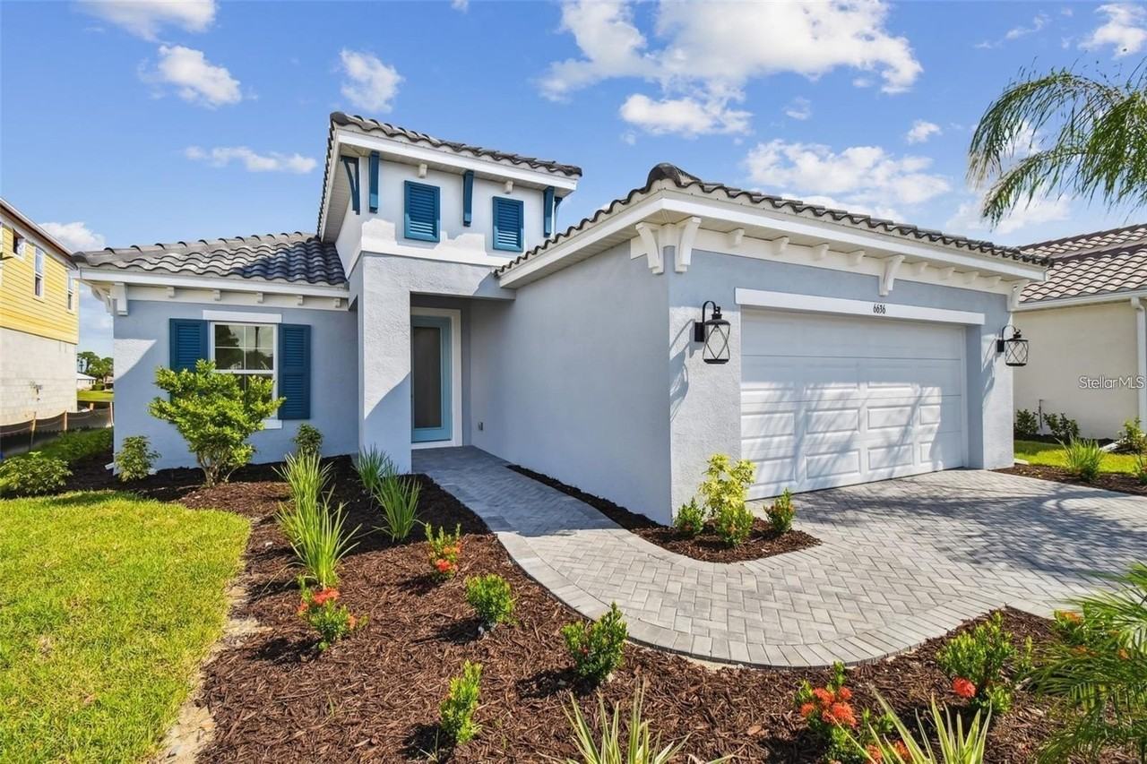 6636 Fort Pierce Ave - Photo 3 of 48