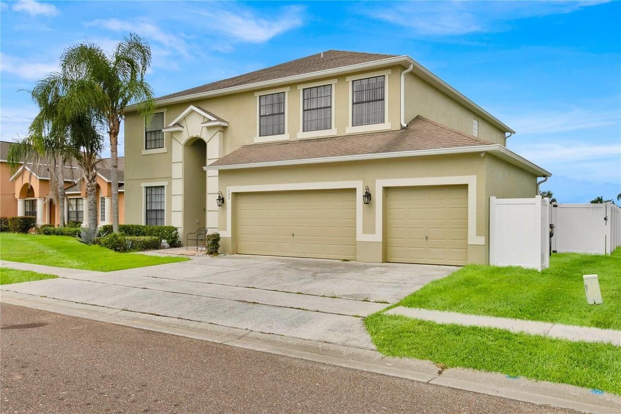 155 Waltham Ct - Photo 2 of 49