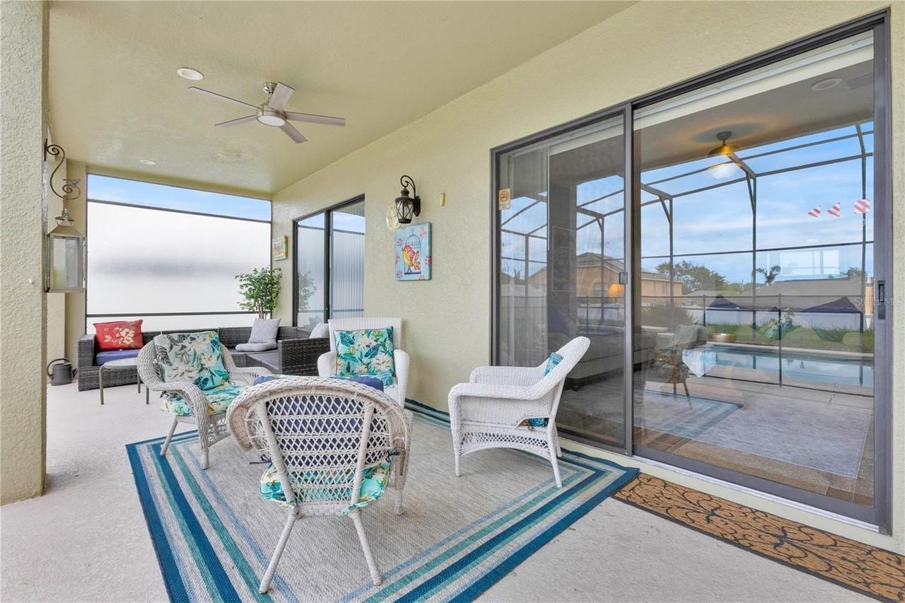 155 Waltham Ct - Photo 5 of 49