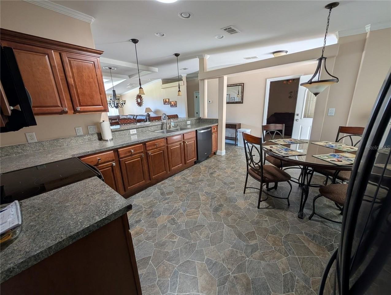 38333 Callaway Blvd - Photo 7 of 29