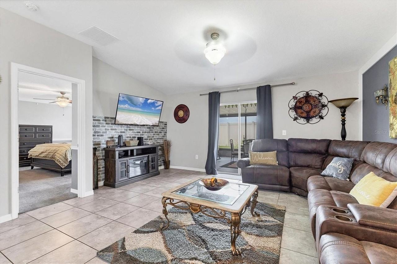 16505 Myrtle Sand Dr - Photo 3 of 21