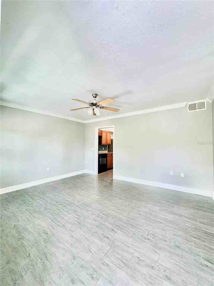 1921 Dr Martin Luther King Jr St N - Photo 6 of 9