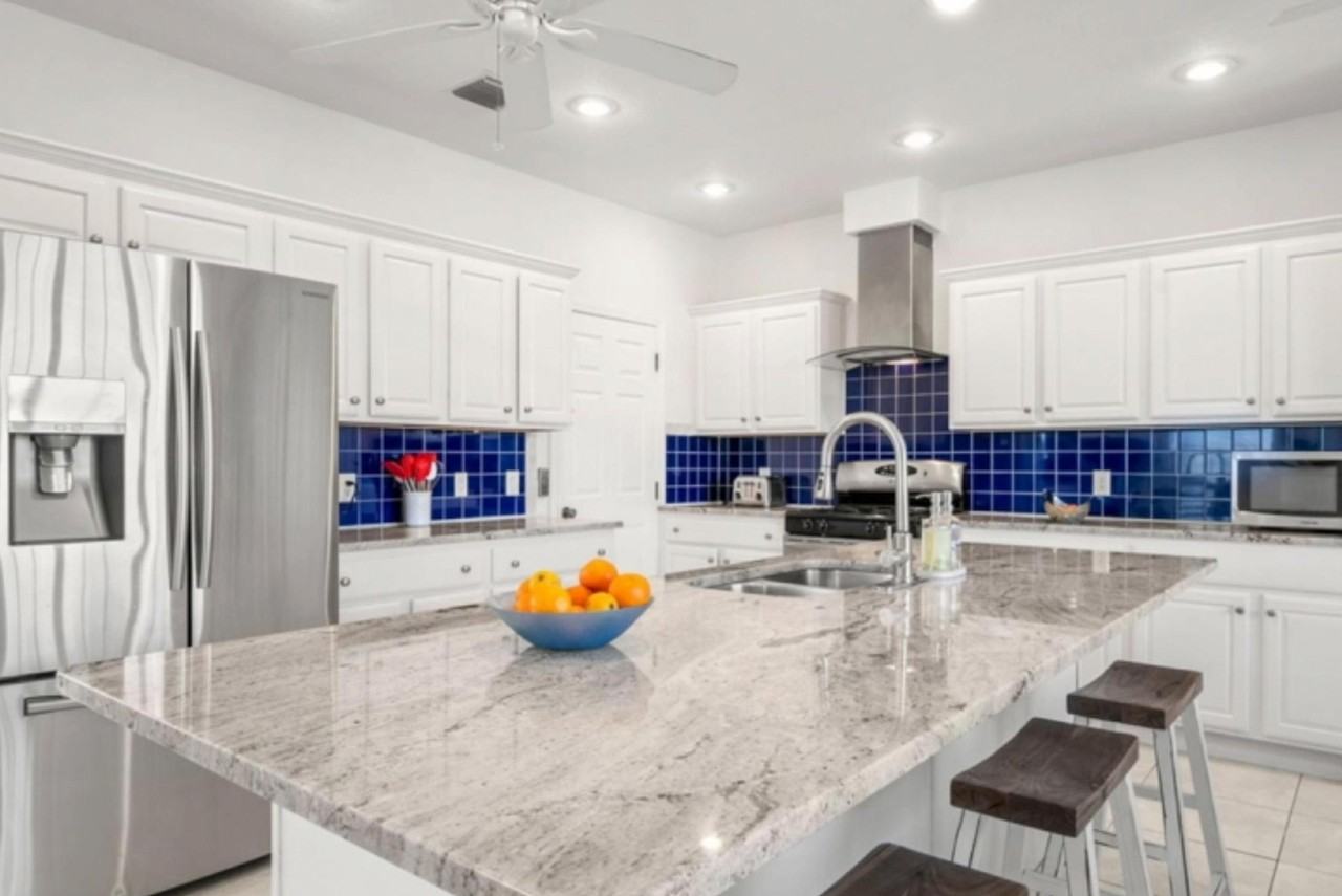 Marbella Blvd - Photo 2 of 9