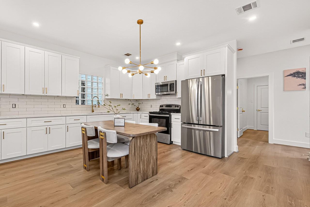 Farmer Street - Photo 2 of 16