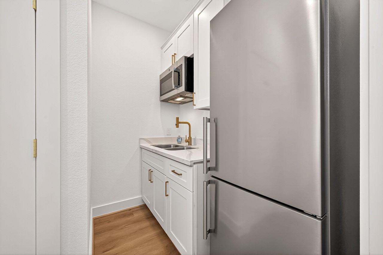 Farmer Street - Photo 4 of 16