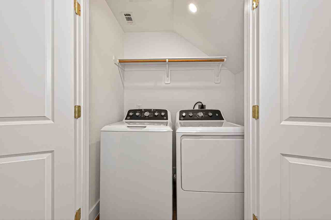 Farmer Street - Photo 6 of 16