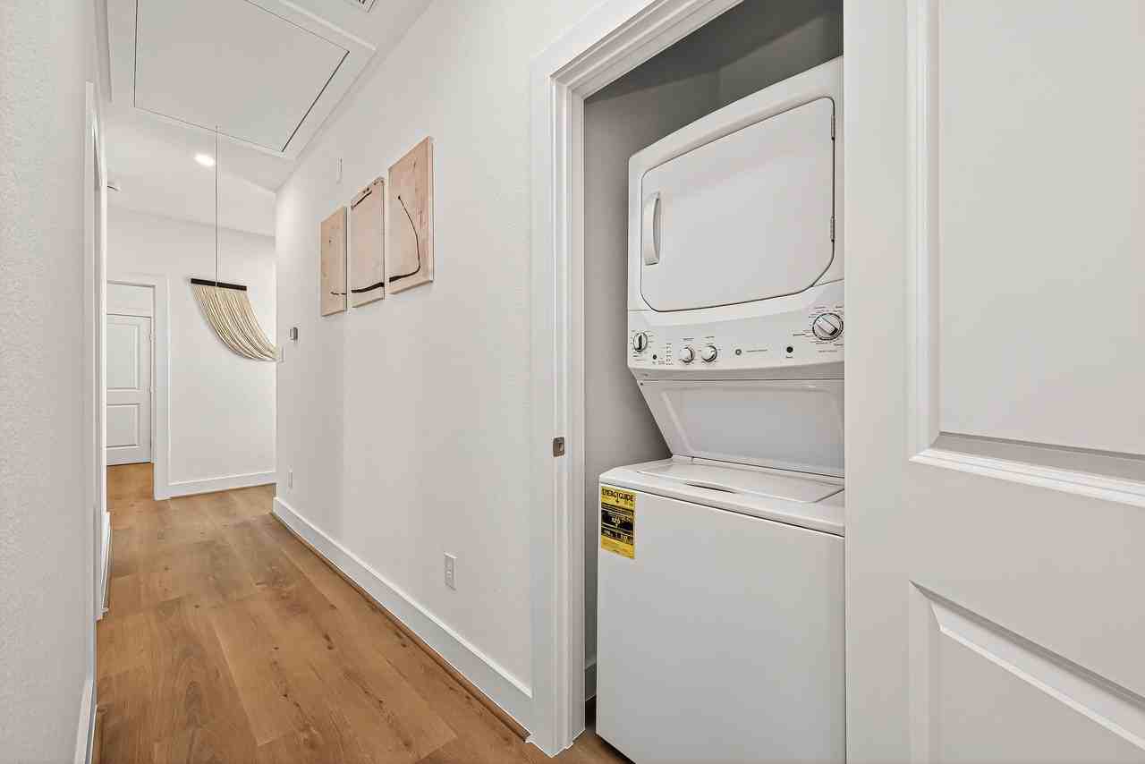 Farmer Street - Photo 7 of 16