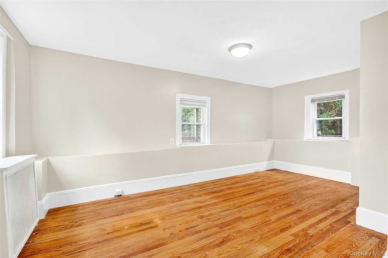 41 Saratoga Ave - Photo 5 of 19