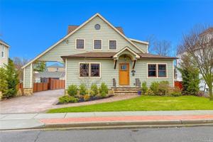 featured image of 33 Smith St #2