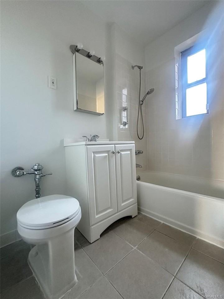 143-50 Hoover Avenue #22 - Photo 7 of 7