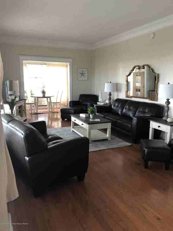 18 Ocean Ave - Photo 5 of 38