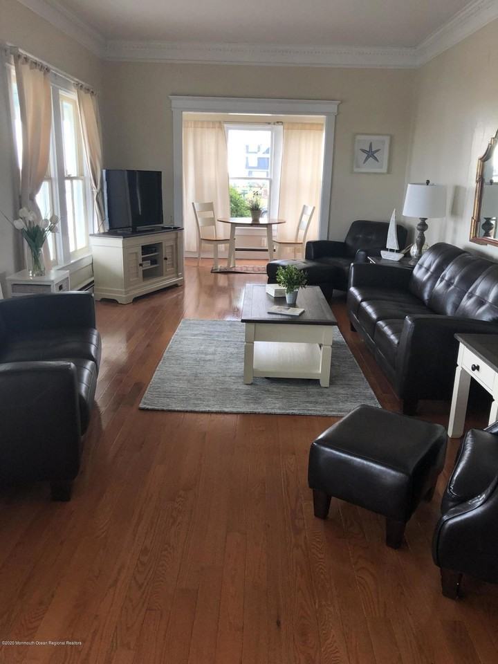 18 Ocean Ave - Photo 6 of 38