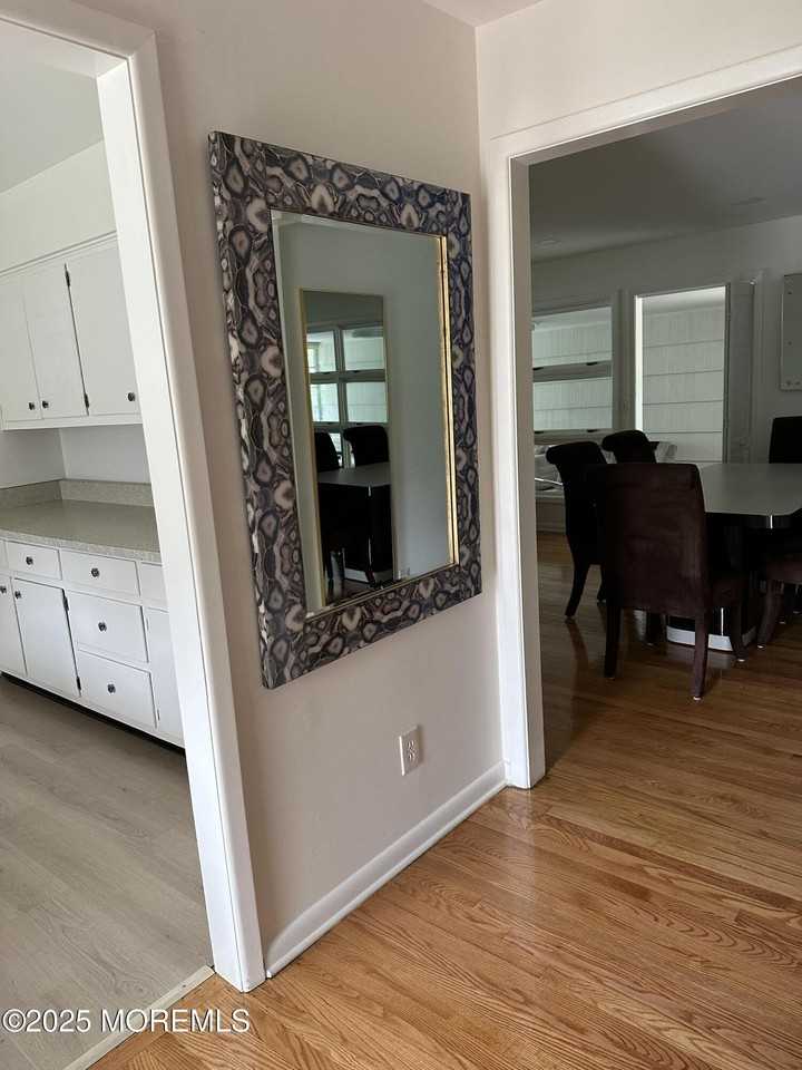 172 Larchwood Ave - Photo 7 of 33