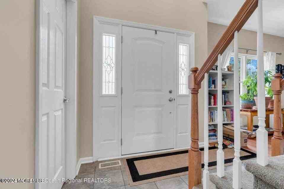 10 Judy Rd - Photo 6 of 43