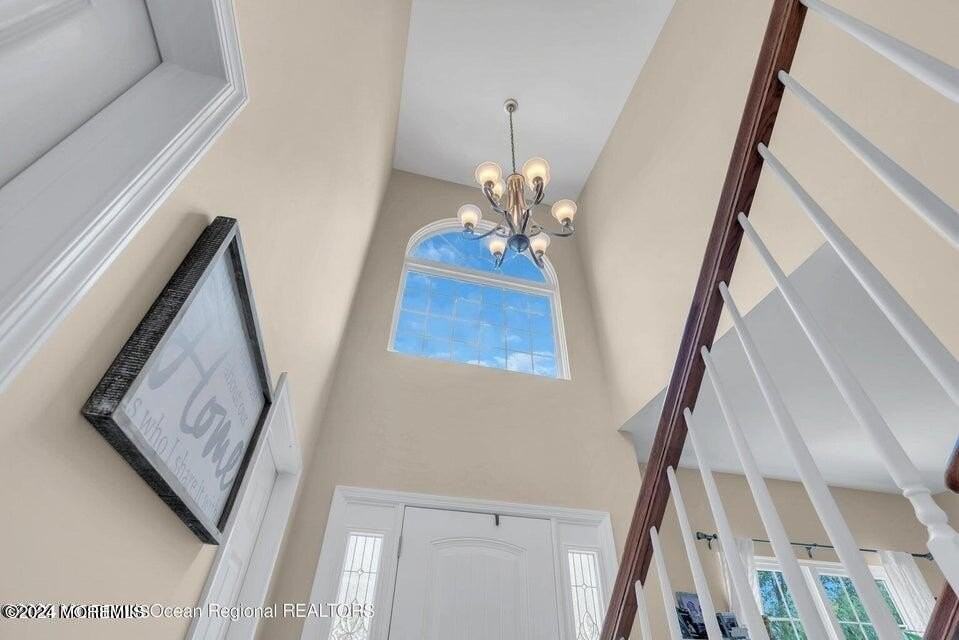 10 Judy Rd - Photo 7 of 43