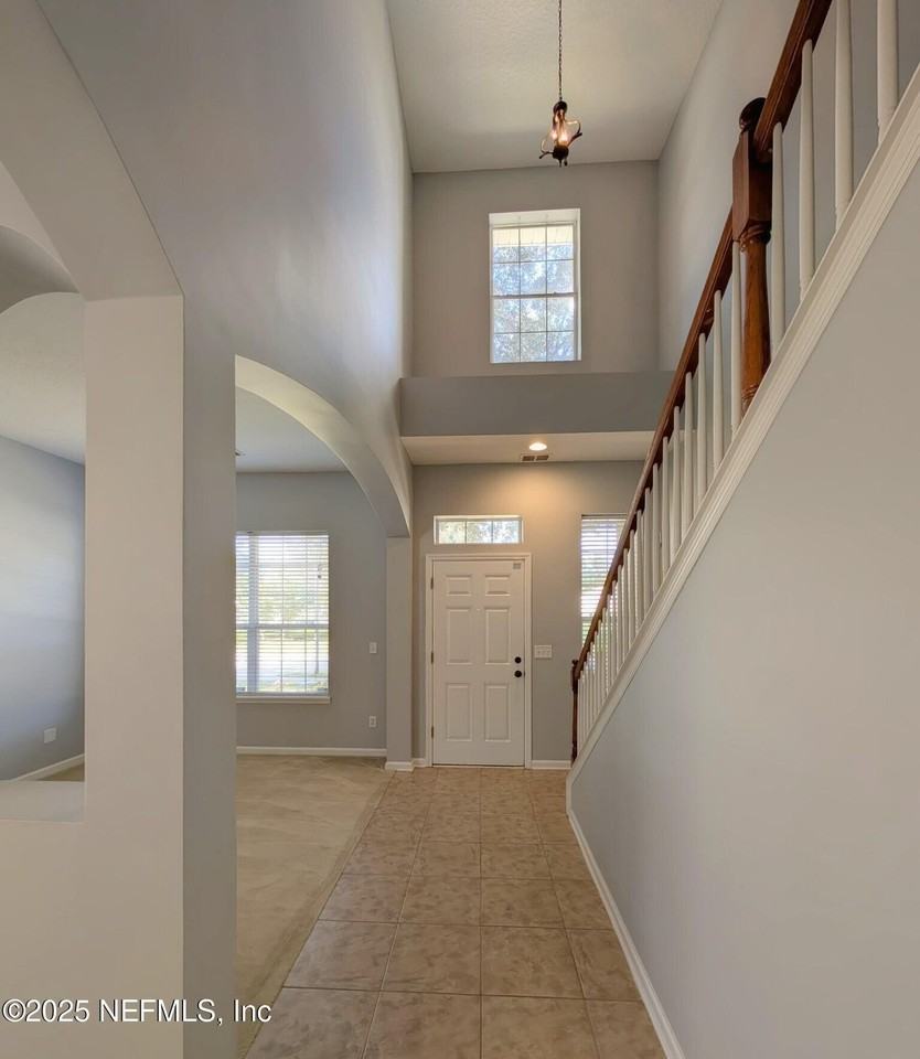 129 Castlegate Ln - Photo 7 of 23