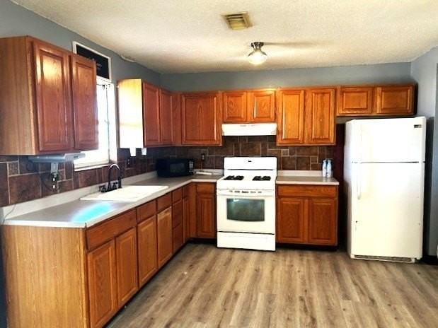 2526 Bob White - Photo 6 of 31