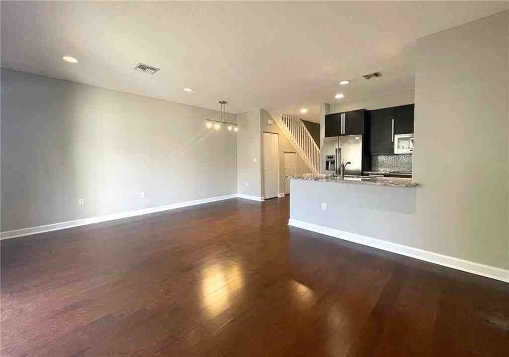 19 Southeast 3rd Avenue #19 - Photo 3 of 23