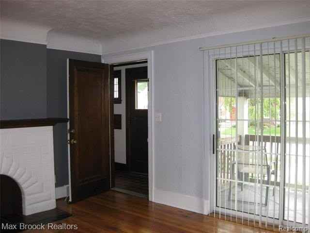 1265 Franklin Rd - Photo 4 of 15