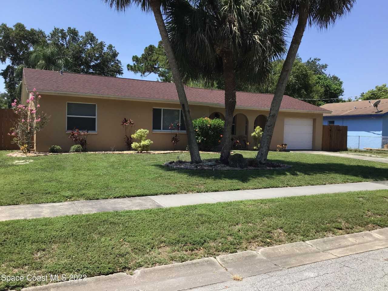 2859 Kingston Ln - Photo 2 of 24