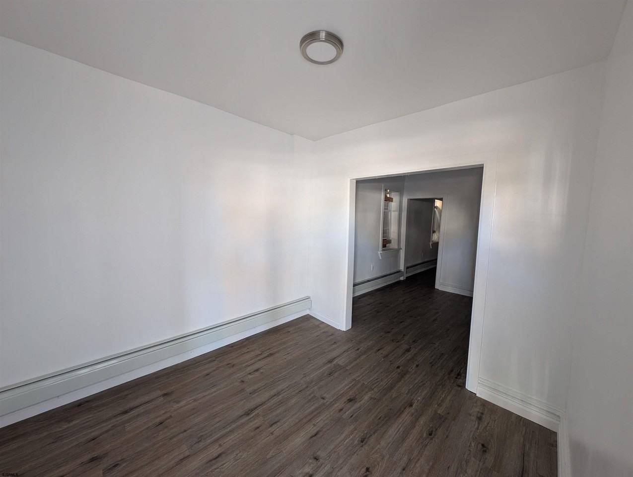 124 N Delaware Ave - Photo 6 of 29