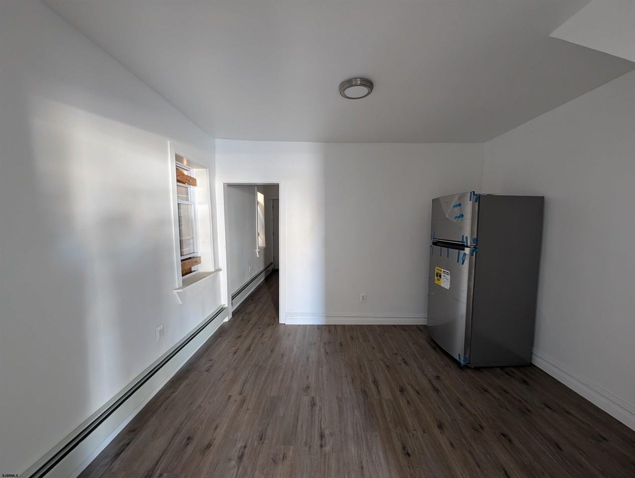 124 N Delaware Ave - Photo 7 of 29