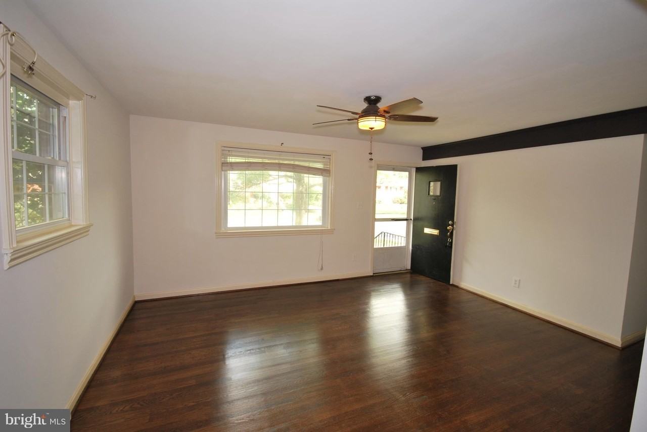 10720 Tenbrook Drive - Photo 6 of 28