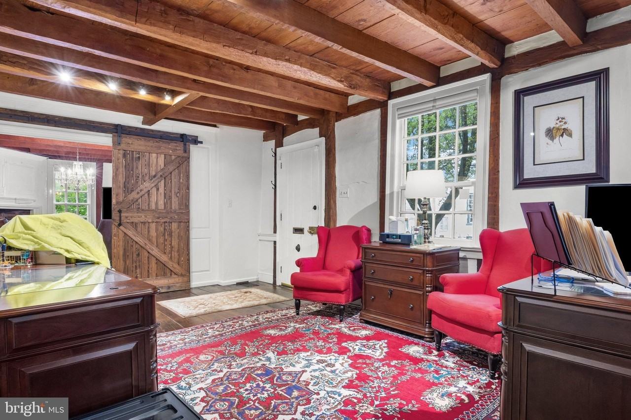 111 S State St - Photo 5 of 37