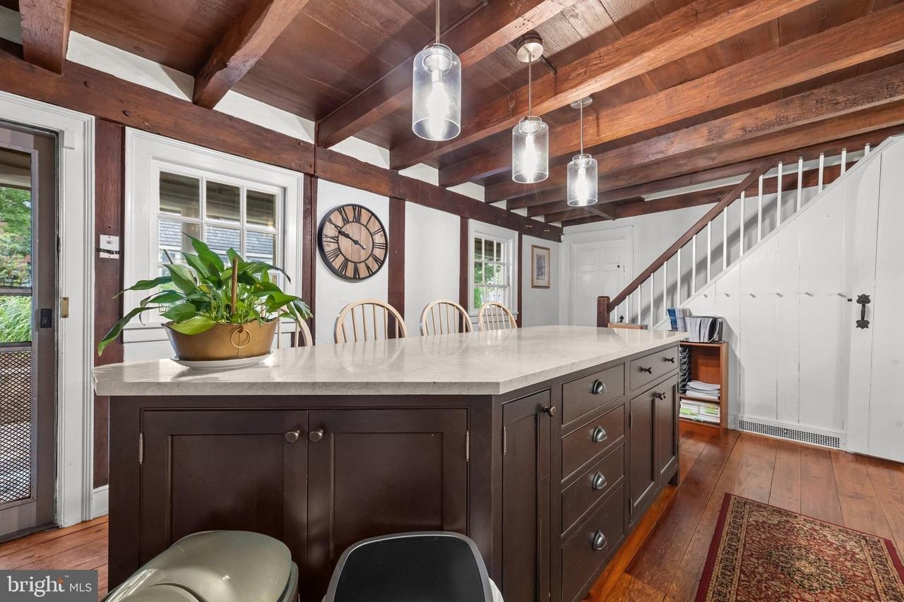 111 S State St - Photo 7 of 37