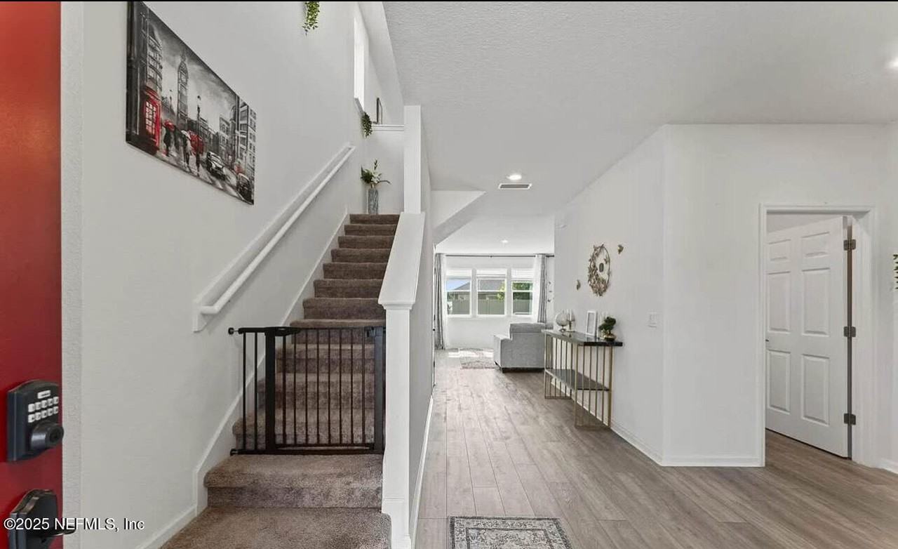 8101 Guild Way - Photo 5 of 28