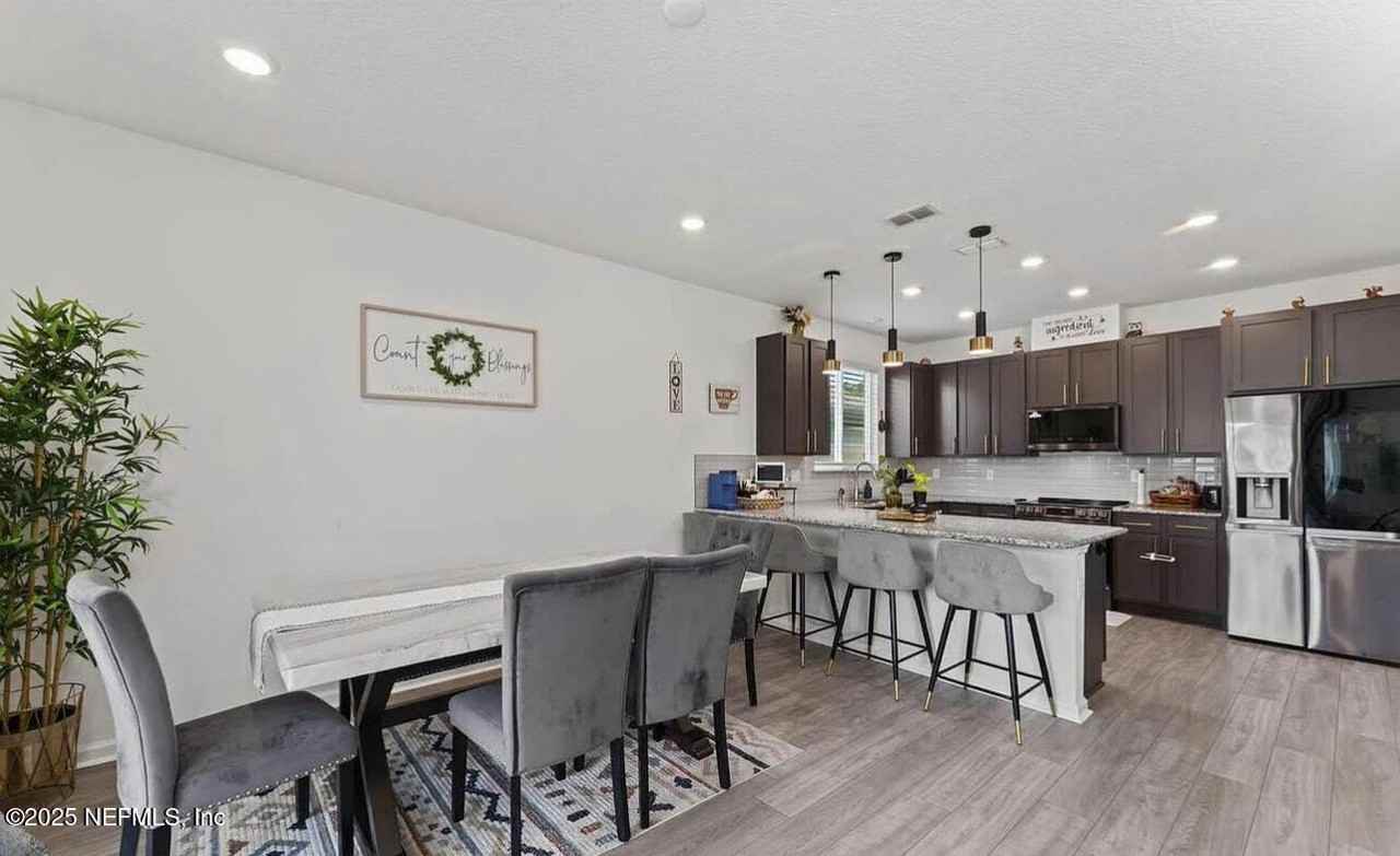 8101 Guild Way - Photo 7 of 28