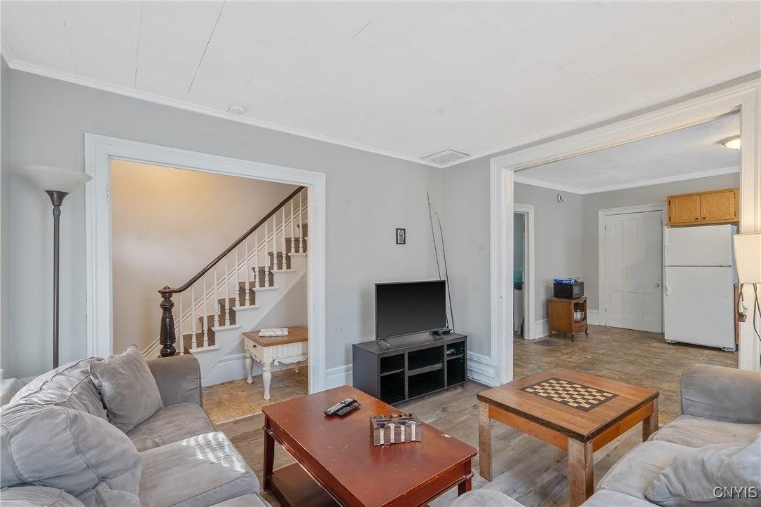 4 Porter St - Photo 3 of 15