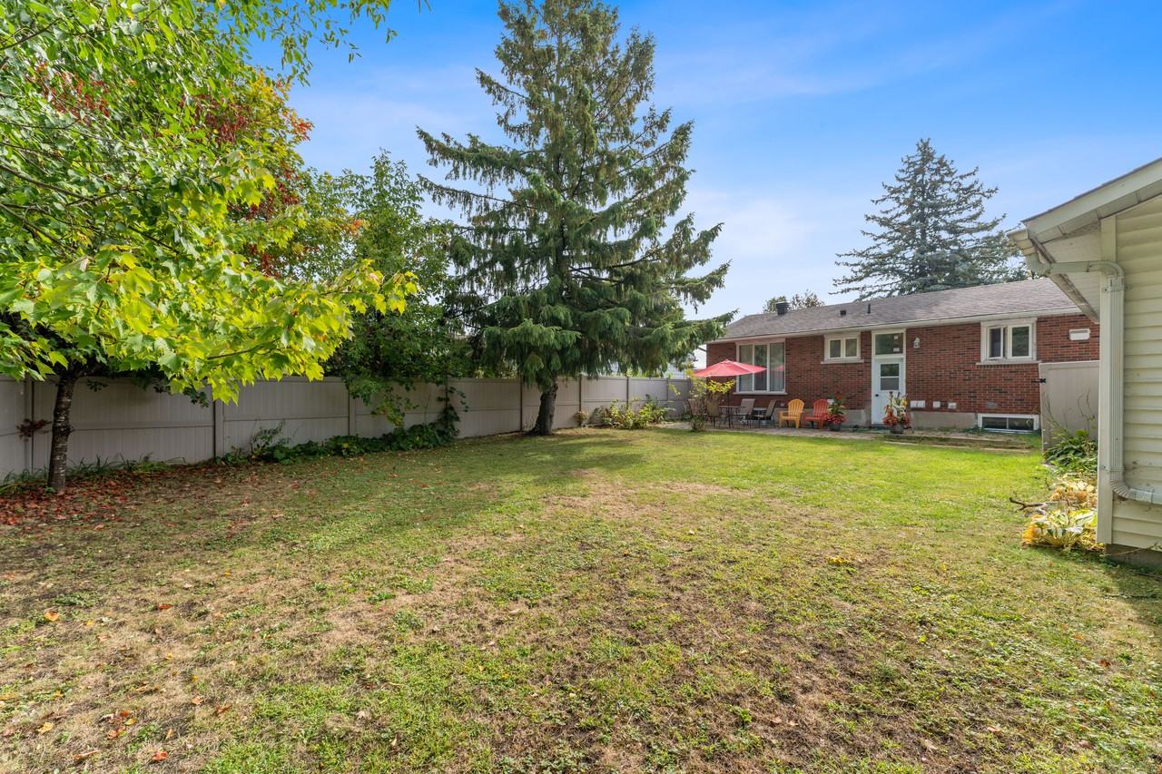 1105 Falaise Road - Photo 4 of 32