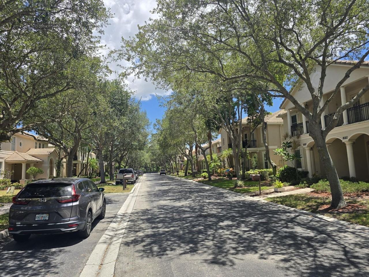 8017 Murano Circle - Photo 5 of 21