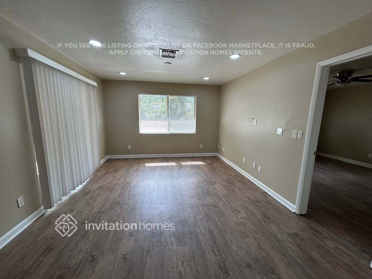 212 Se 43rd Ter - Photo 2 of 16