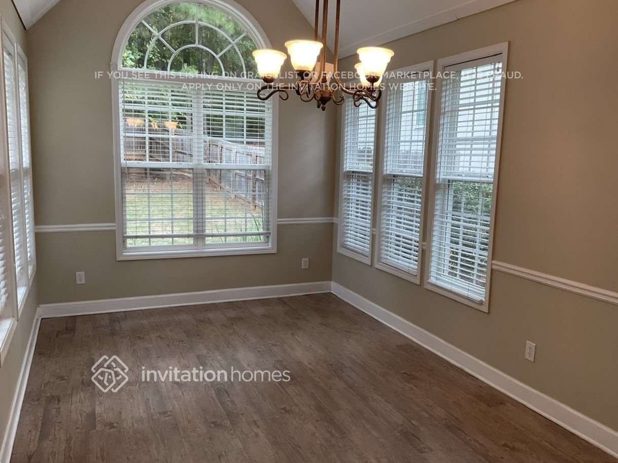 26 Fenway Court - Photo 5 of 10