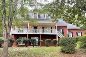 featured image of 5831 Bayside Ct