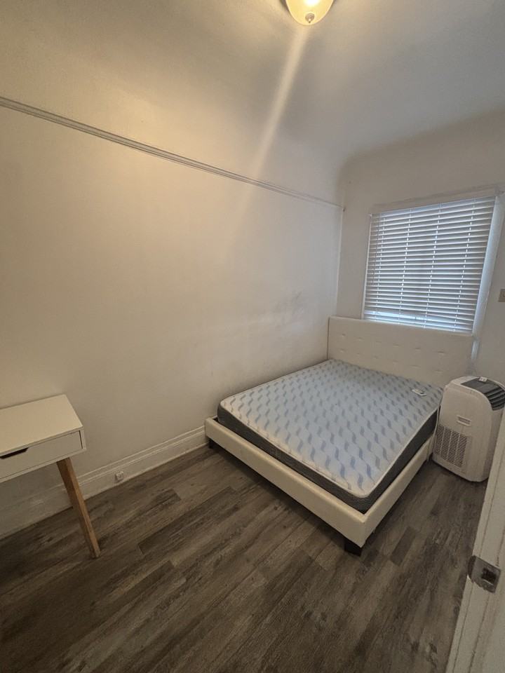 2515 South Catalina Street #1 - Photo 4 of 13