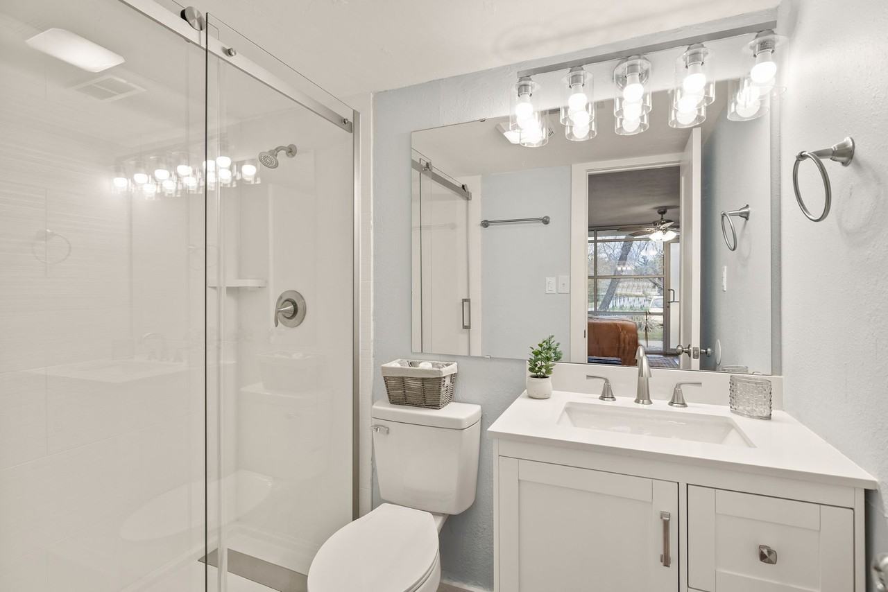 University Lofts - Photo 3 of 47