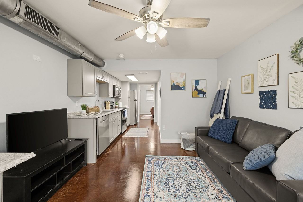 University Lofts - Photo 5 of 47