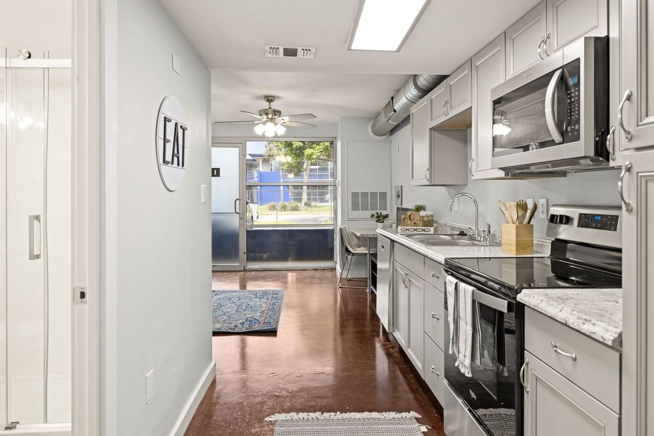 University Lofts - Photo 7 of 47