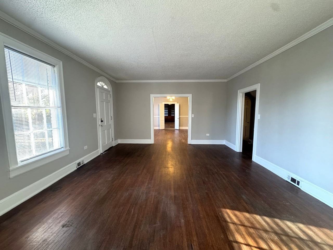 1020 Cherry Hills Ct - Photo 7 of 35