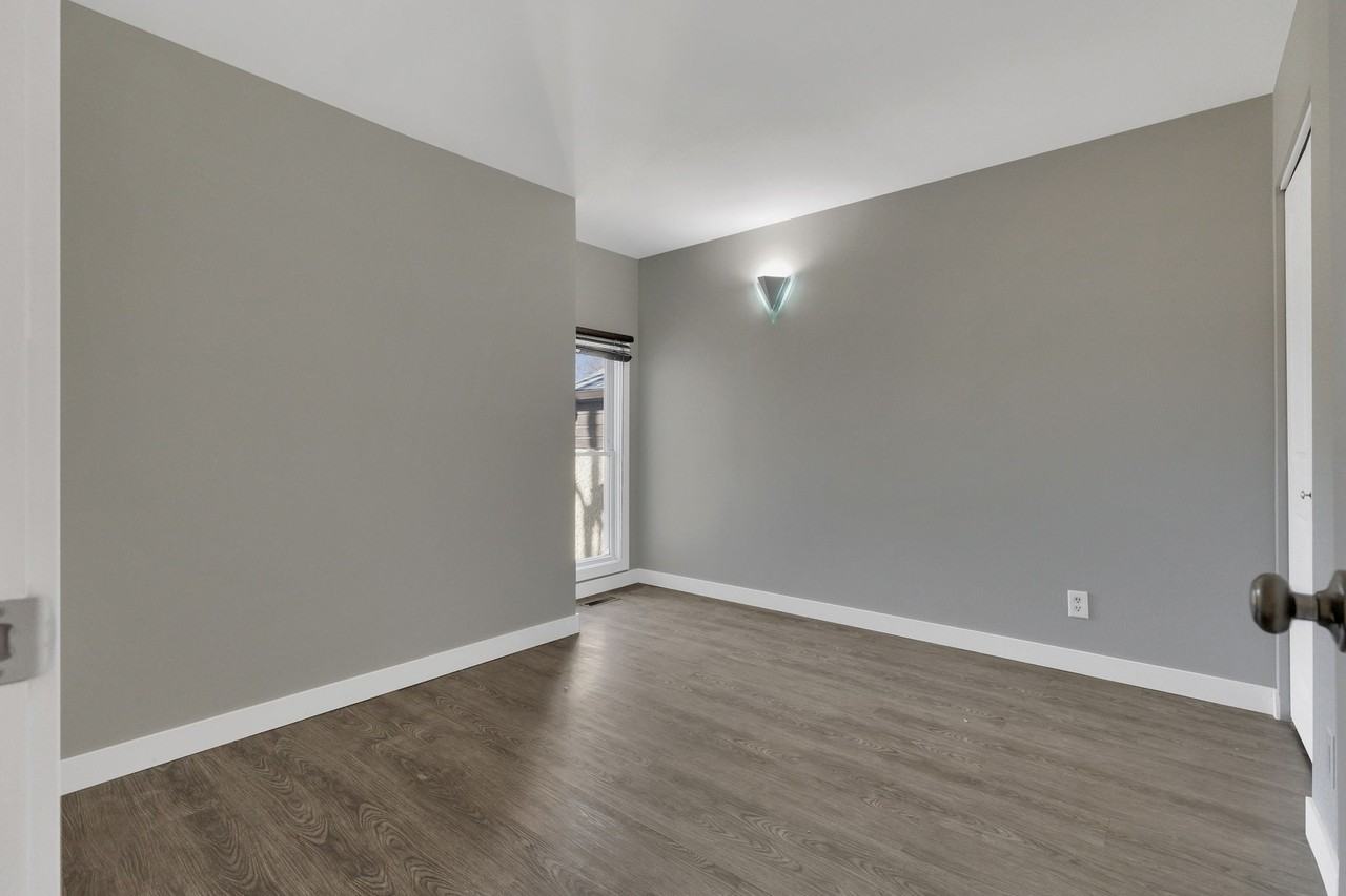 20 Taft Crescent - Photo 7 of 21