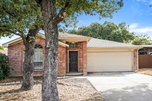 7325 Meadows Dr N - Photo 1 of 1
